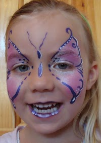 Izzys Face Painting and Glitter Tattoos 1079389 Image 1